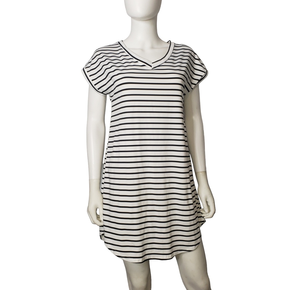 SHEIN White with Black Stripes Short Sleeve V Neck Dress Size Large